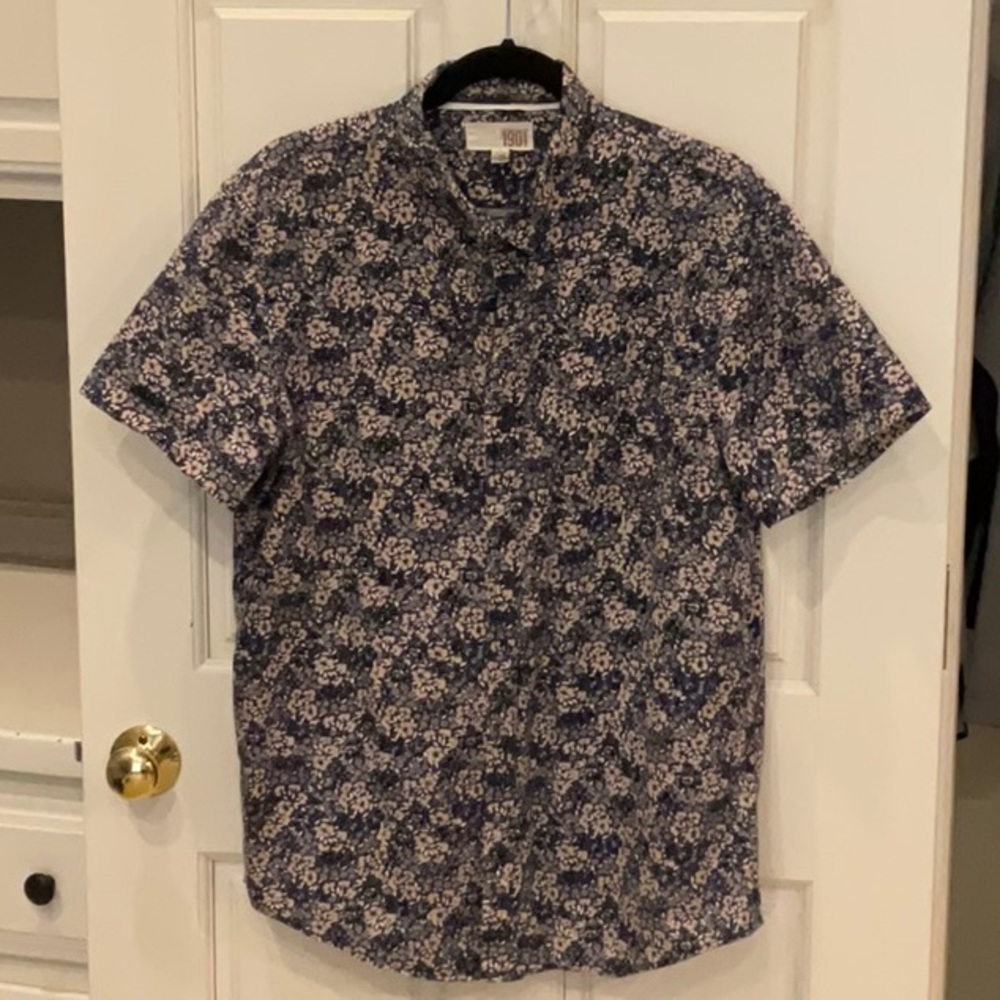 Floral cotton shirt, super cool!
